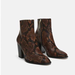 Heeled Animal Print Ankle Boots Size 8 women's